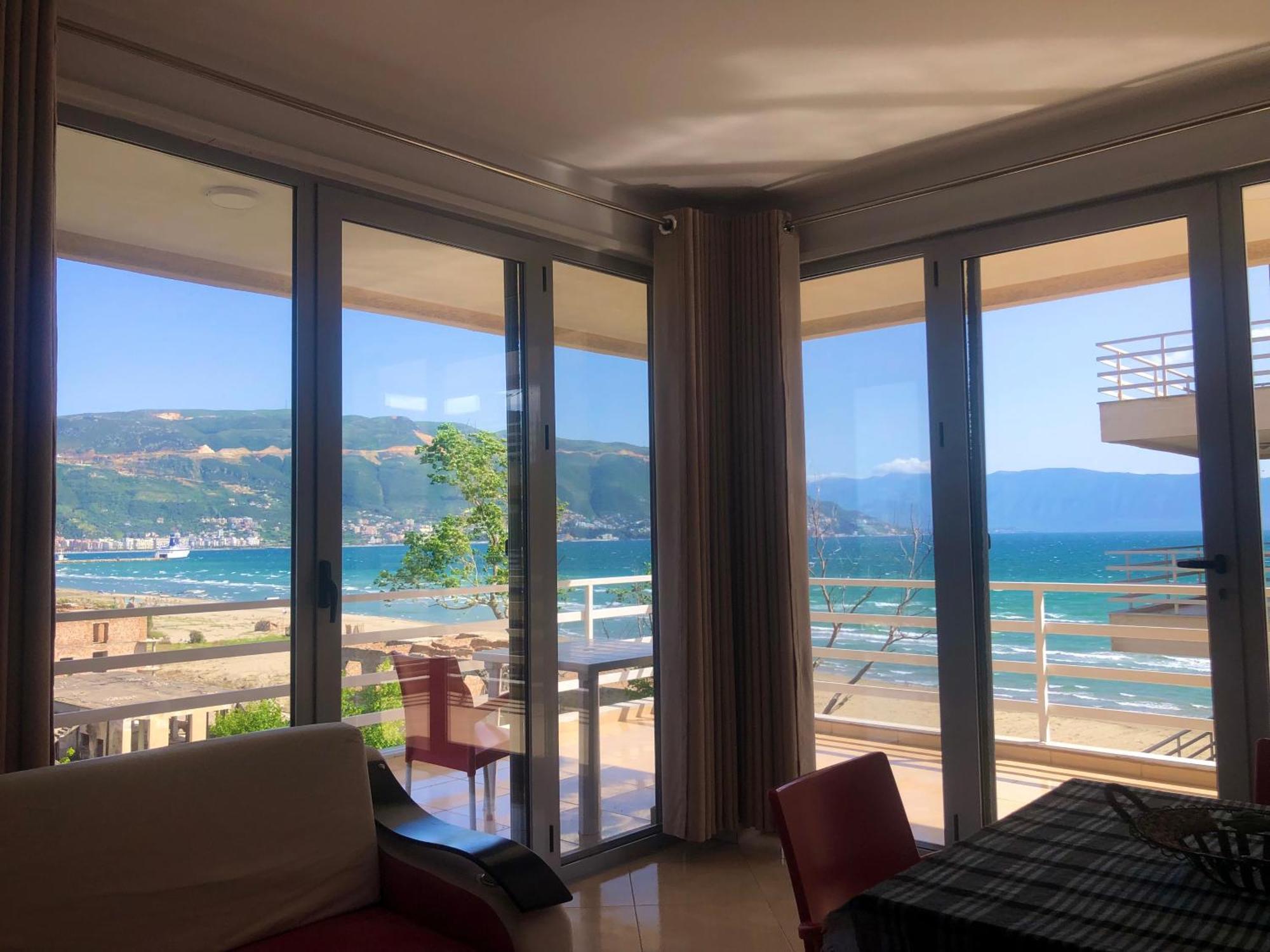 Vlore Apartment Bagian luar foto